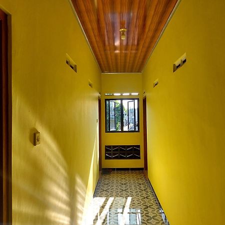 Griya Tugu Jogja Syariah Hotel Yogyakarta Exterior photo